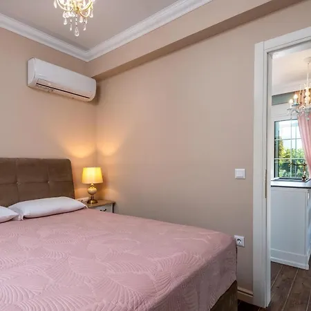 Villa Cypress View Boutique