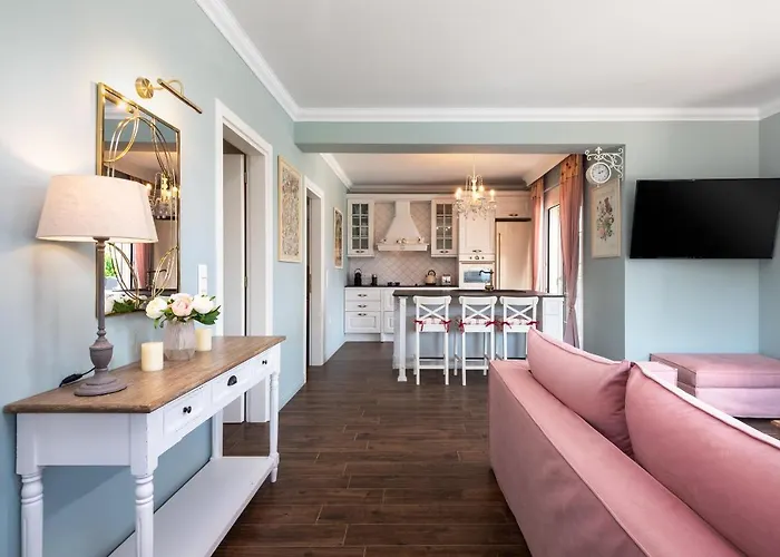 Cypress View Boutique *