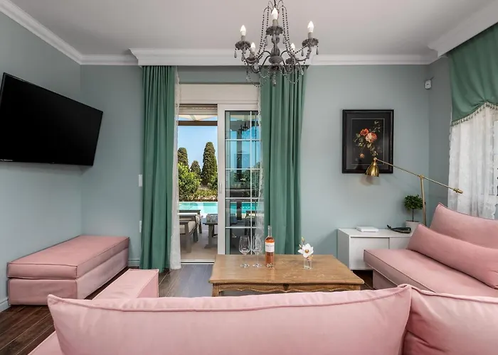 Cypress View Boutique Vila *