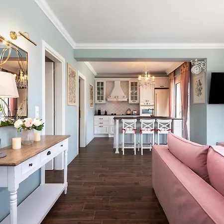 Cypress View Boutique *